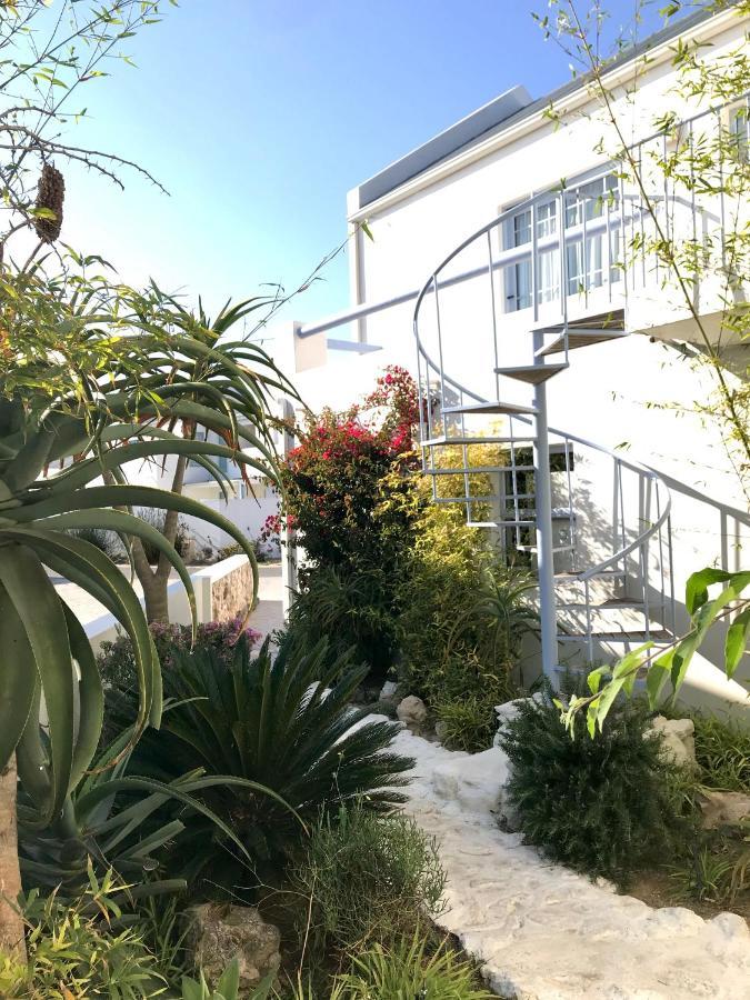 Perfect 10 - 10 To 13 Sleeper Luxury Holiday Home Breakage Deposit Of R2500 Per Weekend Lease Langebaan Ngoại thất bức ảnh