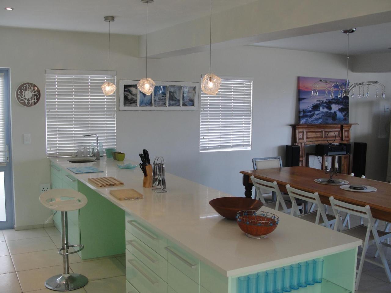 Perfect 10 - 10 To 13 Sleeper Luxury Holiday Home Breakage Deposit Of R2500 Per Weekend Lease Langebaan Ngoại thất bức ảnh